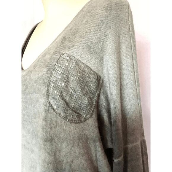 SCANDAL Italy Womens Large Plunge Neckline Sequined Green Garment Washed Sweater - Picture 6 of 6